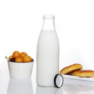 Quality 200ml 500ml Refillable Glass Milk Bottles Jars In Bulk For Strawberry Milk for sale