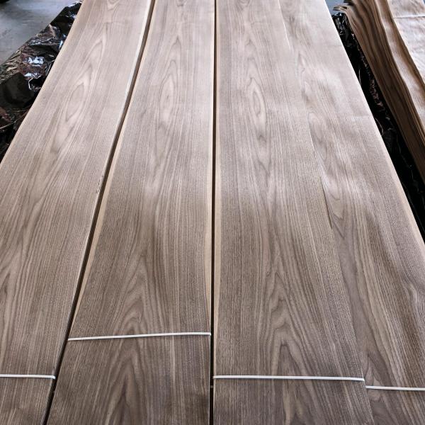 Quality Natural walnut wood veneer 0.5mm wood veneer plywood used for cabinet wall and door decoration for sale