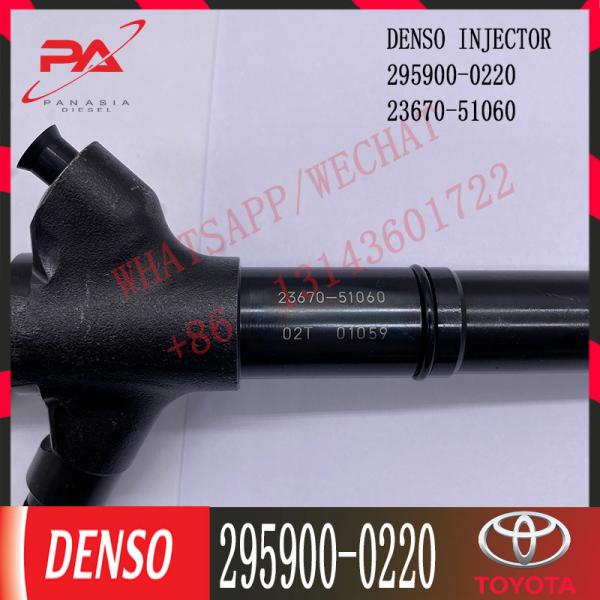 Quality 295900-0300 295900-0220 Diesel Engine Fuel Injectors 23670-51060 23670-59045 for sale