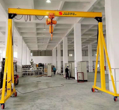 Quality Portable Wheeled Gantry Crane With Driving Motor 8m Max Lifting Height for sale