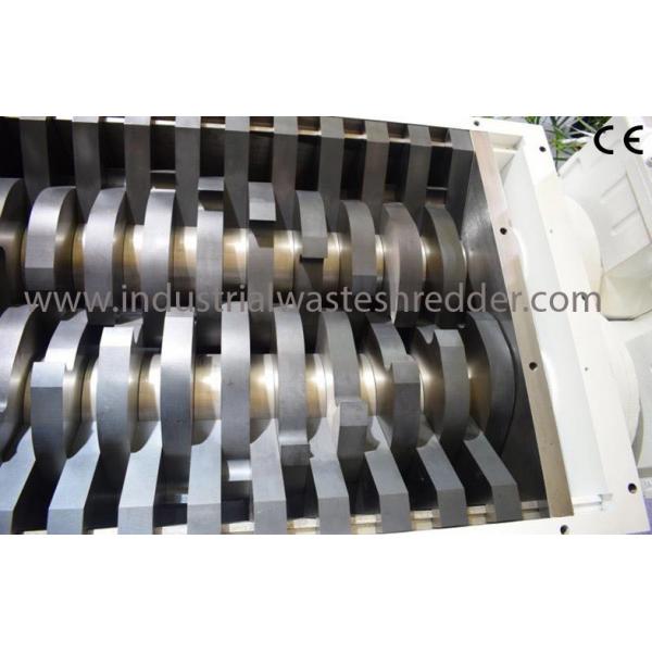 Quality Industrial Plastic Film Shredder Low Energy Consumption For Non - Woven Bags for sale