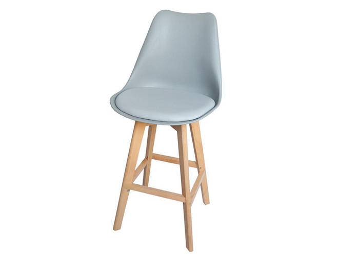 China Minimalism Cafe Shop Plastic Bar Stool Chair With Beech Wooden Leg for sale