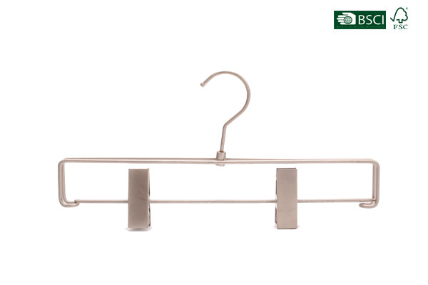 China Bettrall Popularly High End Durable Chrome Metal Pant Hanger With Clips factory