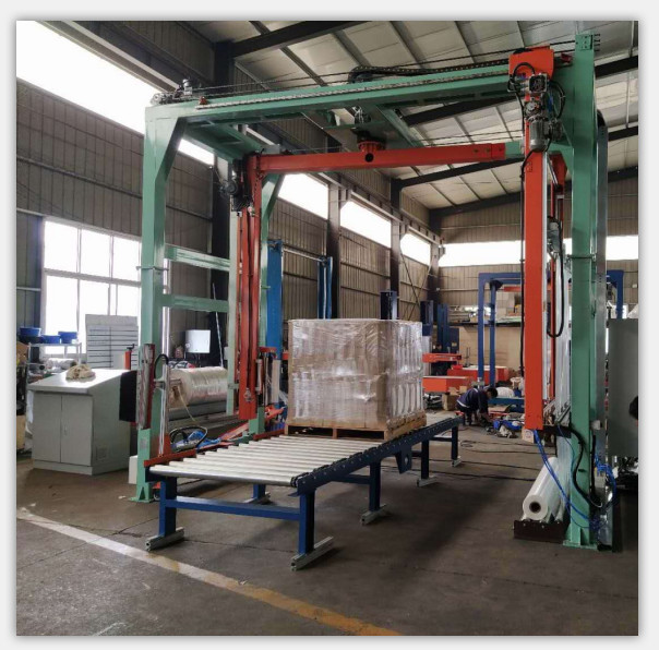 China 20 Ton/H 5.5kw Cantilever PLC Pallet Shrink Wrap Machine Use on Conveyor Can Cover The Top Face for sale