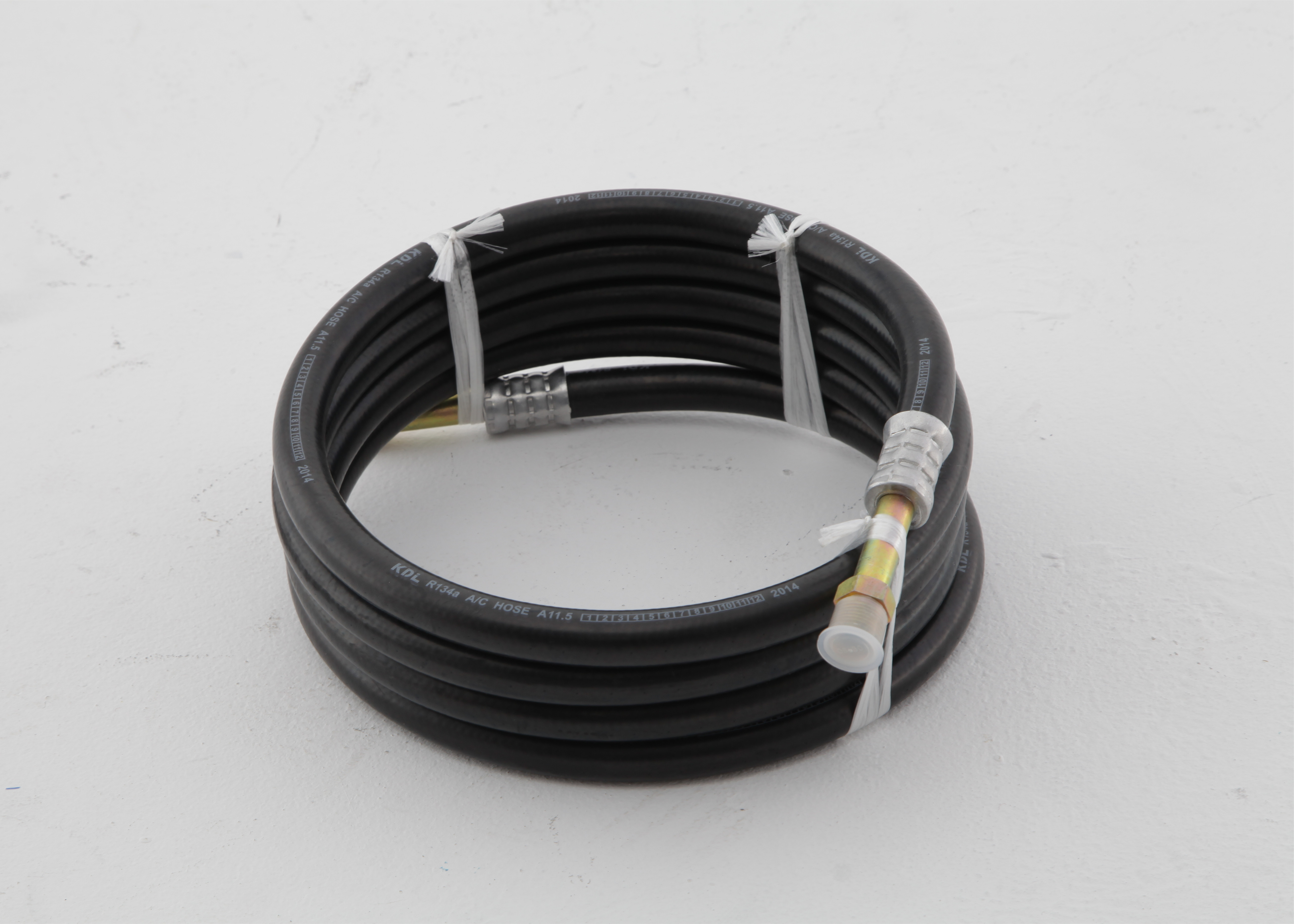 China Nylon Tube Four Layers R12  R134a  Auto Air Conditioning Hose For Car Use for sale