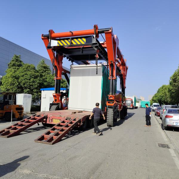 Quality SPEO Port Straddle Carrier Crane For Oversized Container Handling for sale