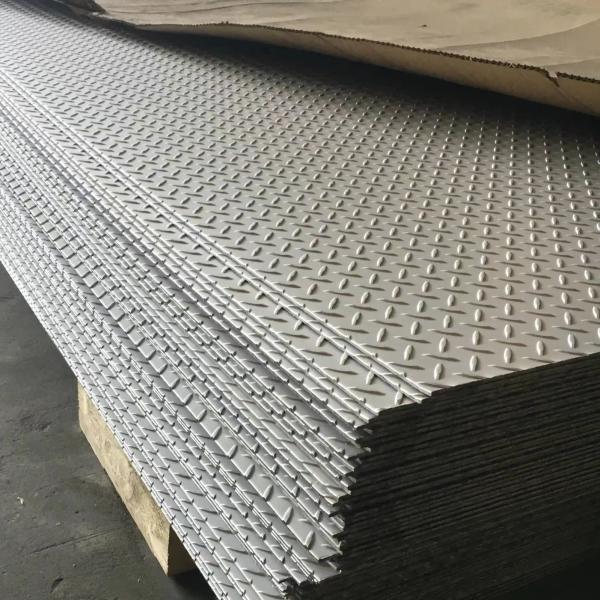 Quality 0.5mm Steel Pattern Plate Astm A786 Pattern 4 Diamond Pattern Stainless Steel Sheet for sale