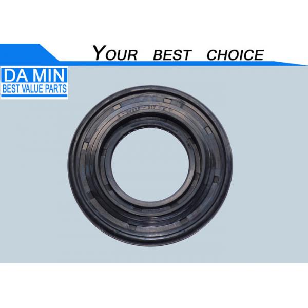 Quality NPR NQR Rear Hub Outer Oil Seal In Black Color Round Shape 8943363170 for sale