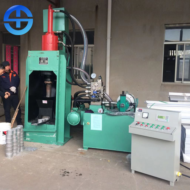 China 2-3 Ton Briquetting Press Machine With PLC Control Cast Iron Scrap factory