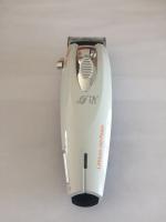 China Beauty 220V Professional Electric Men'S Home Hair Clippers Barber Cheap AC Hair Clippers factory