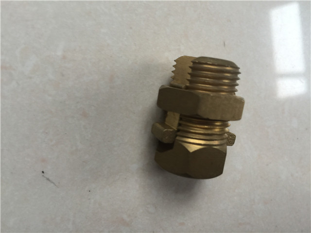 China Precise Design Split Bolt Connector Copper Ground Clamp / Copper Wire Clamp factory