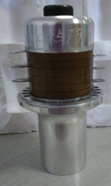 China 20KHz Multi Frequency Ultrasonic Transducer Composed With Booster Sonotrode / Horn for sale