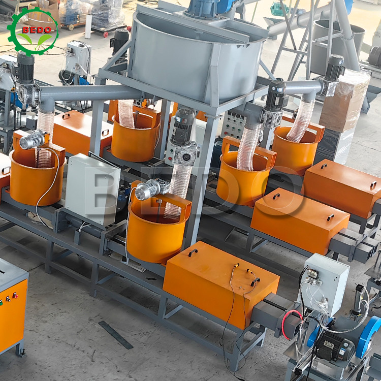 China Automatic Wood Sawdust Block Hot Press Compress Machine With CE factory