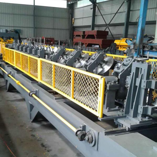 Quality Hydraulic Cutting Steel CZ Purlin Roll Forming Machine 40 GP Container for sale