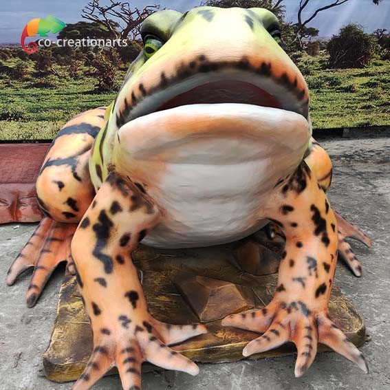 Quality Landscape Decoration Realistic Animatronic Animals Life Size Frog Water for sale