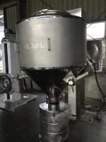 China Pharmaceutical Mass Mixing Machine Automatic Lifting Bin Blender factory