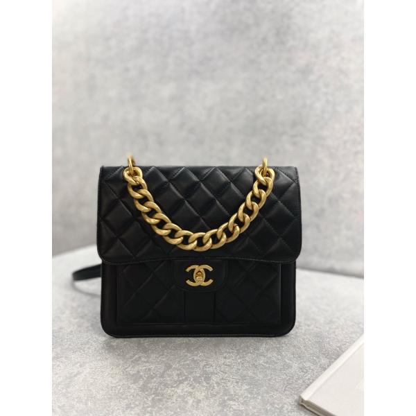 Quality 2023 SS Chanel Woc Zipper Clutch bag Casual Street Style for sale