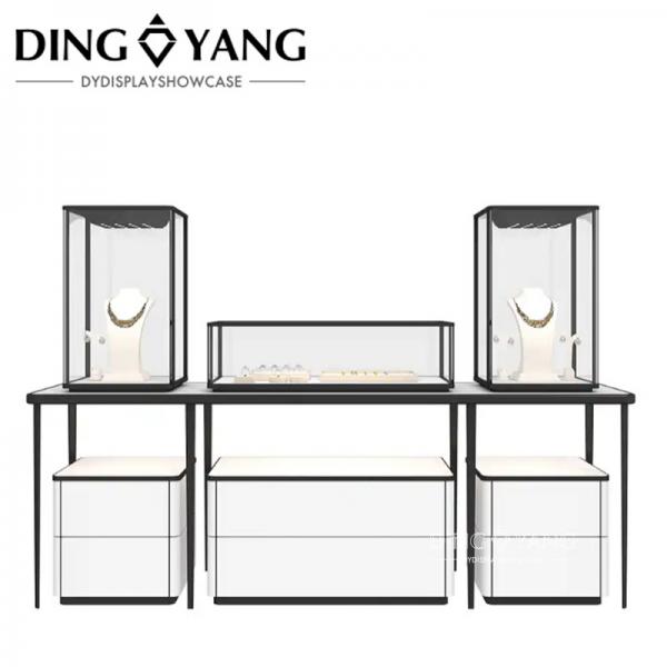 Quality Modern Fashion Glass Exhibition Jewellery  Counter With Led Lights Output Voltage 12V for sale