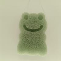 China Frog Beauty Formulas Konjac Sponge Green Charcoal Infused Facial Sponge factory