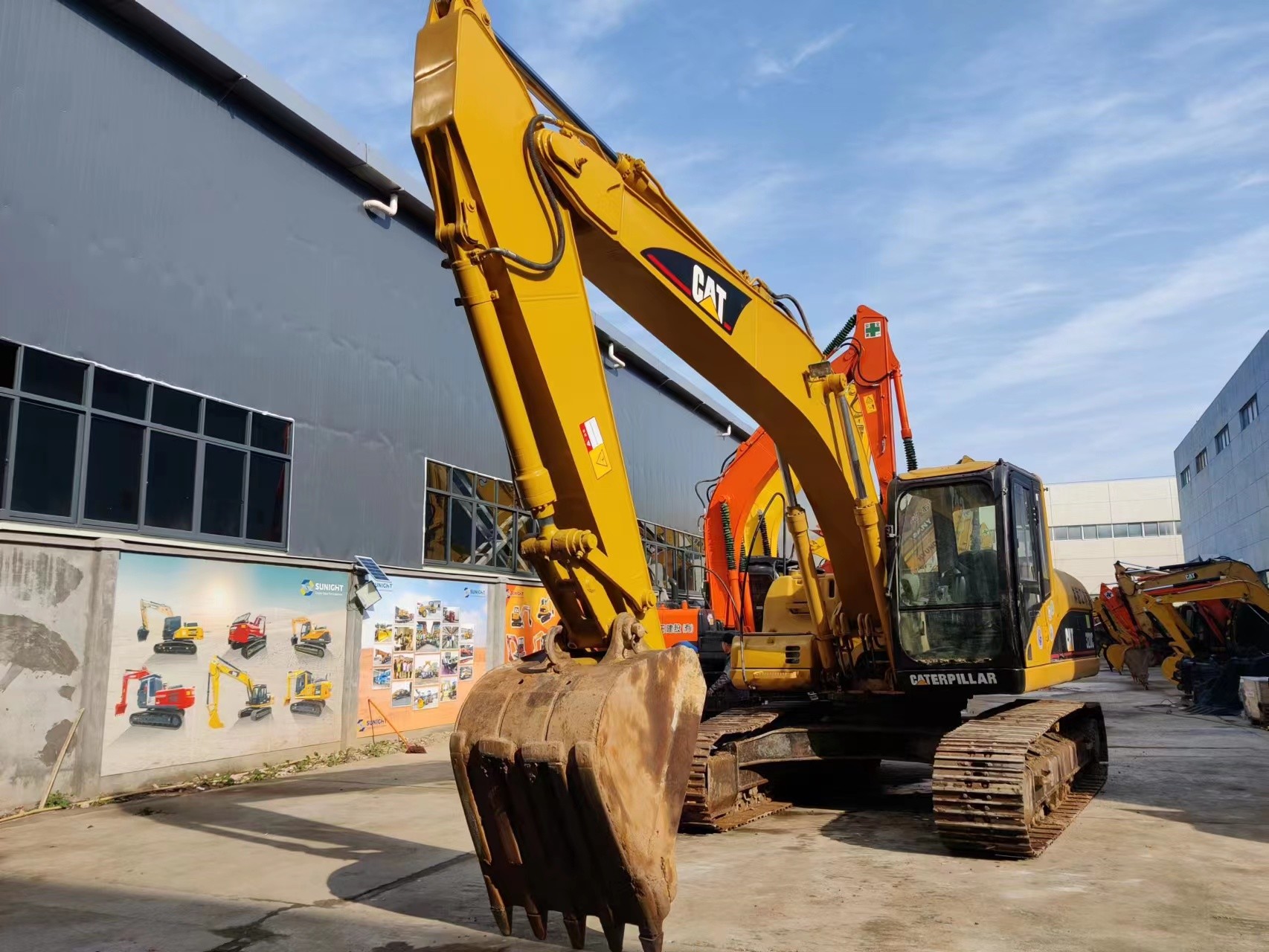 China 2015 To 2021 Year Used CAT Excavators 320C Crawler Excavator With 6 Cylinders factory