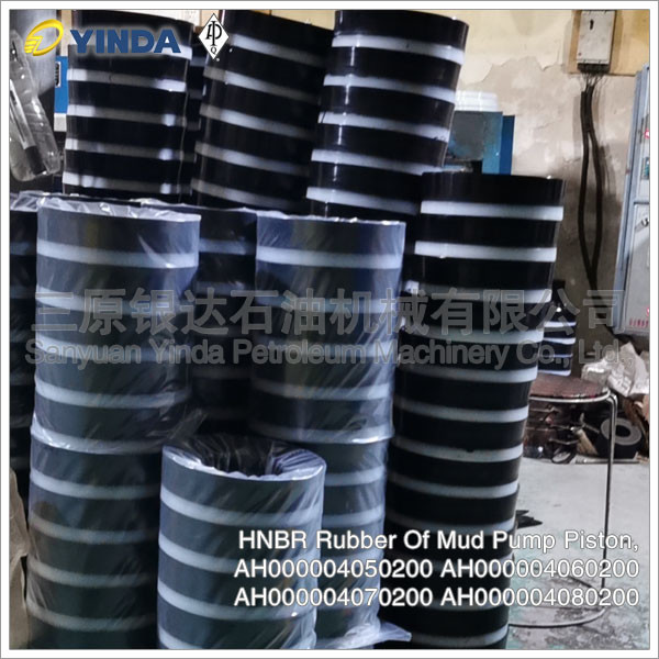 Quality HNBR Rubber Mud Pump Piston AH000004080200 With Forged Steel 45# 40 Cr for sale