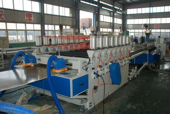 China WPC Seashore damp-proof Foam Board Machine , WPC Foam Board Extruder 1220mm factory