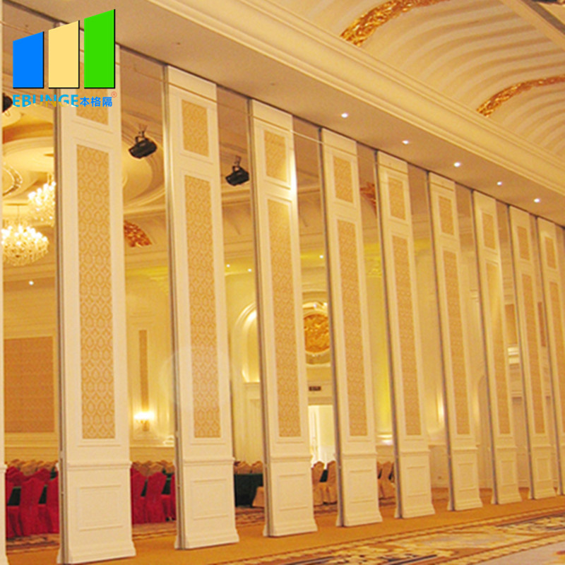 China Office Hotel Lobby Decor Wooden Movable Partition Walls Design For Restaurant factory
