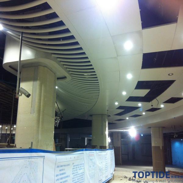 Quality Coloured Decorative Suspended Linear Ceiling Tiles Curved Custom Made Aluminium for sale