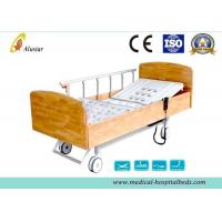 Quality Wooden Side Board ABS Homecare Electric Hospital Beds With Central Control Brake for sale