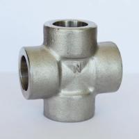 China Carton Box Packaged Cross-connection Pipe Fitting Quick and Secure Threaded Connection factory