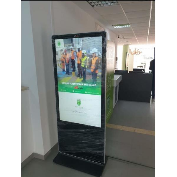 Quality Advertising Digital Signage Kiosk 55" Screens Customized Wide View Angle With PC for sale