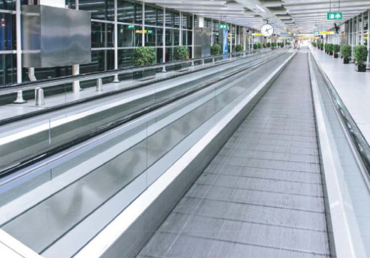 China VVVF Drive Airport Moving Walkway 11 Degree Passenger Escalator factory