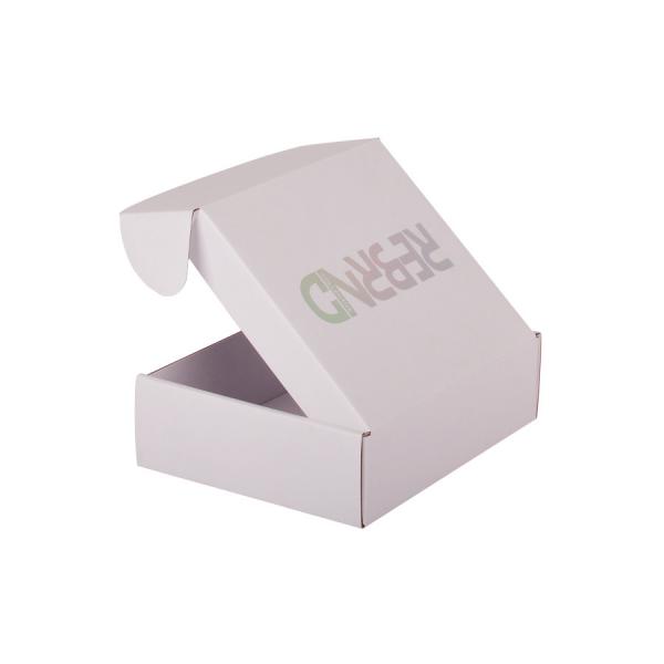 Quality Custom Logo White Packaging Paper Box Hot Stamping 250gsm 300gsm for sale